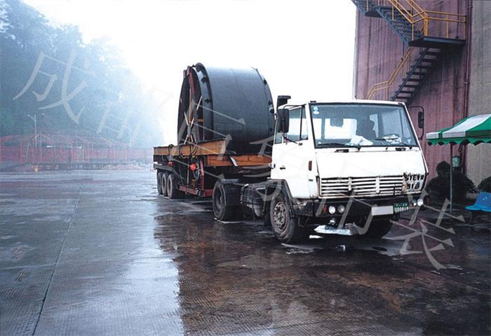 抬轎子運(yùn)輸.jpg 抬轎子運(yùn)輸.jpg