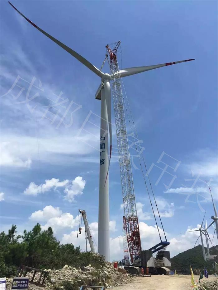 貴州龍里2.0風(fēng)機(jī)吊裝.jpg 貴州龍里2.0風(fēng)機(jī)吊裝.jpg