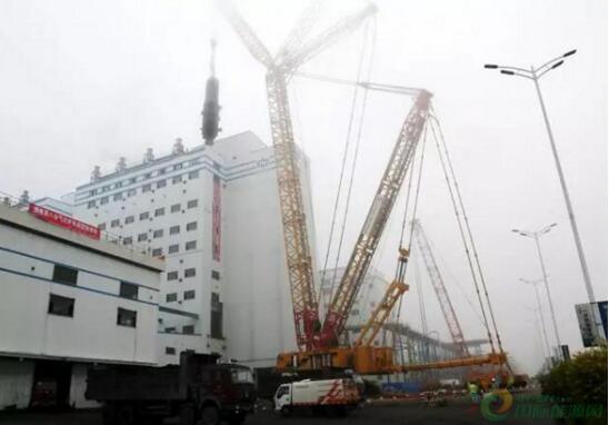 中煤榆林煤化工項(xiàng)目第八套氣化爐吊裝 中煤榆林煤化工項(xiàng)目第八套氣化爐吊裝