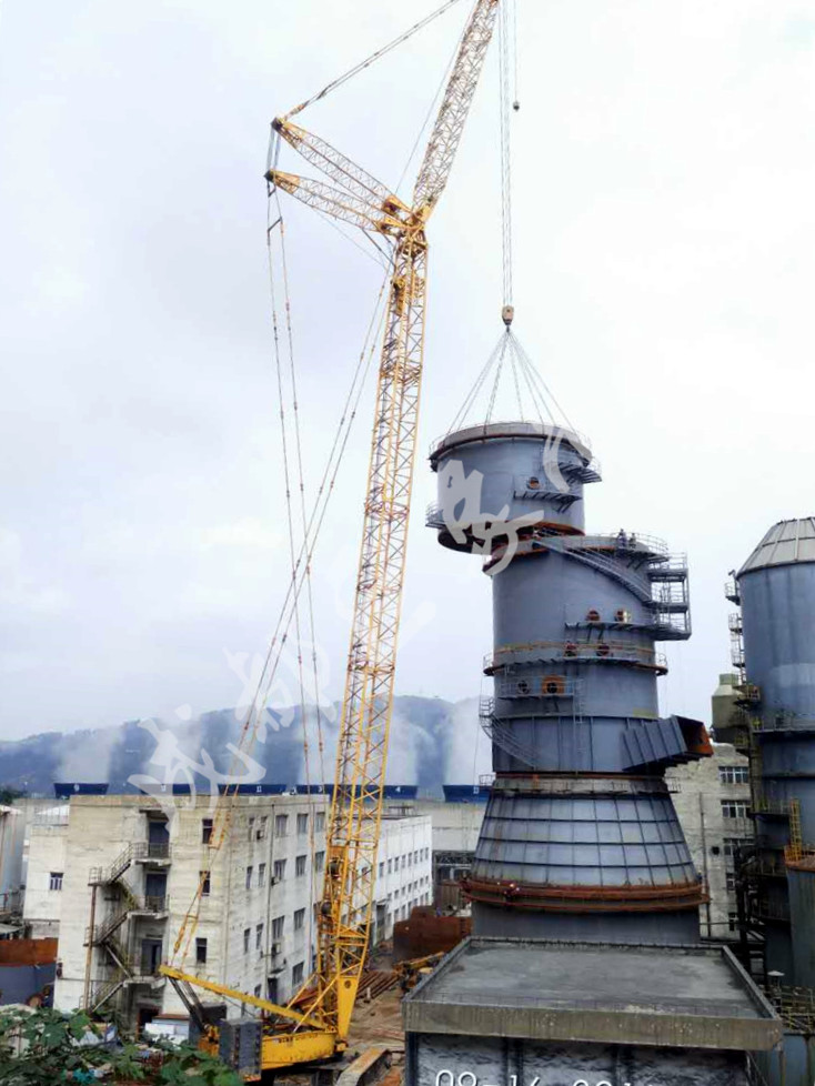 9.貴州脫硫設(shè)備吊裝.jpg 9.貴州脫硫設(shè)備吊裝.jpg